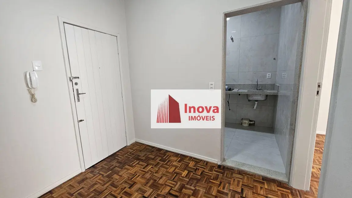 Apartamento com 2 quartos para alugar, 44m2 em Centro, Juiz De Fora - MG - imagem 5 Foto 5 de Apartamento com 2 quartos para alugar, 44m2 em Centro, Juiz De Fora - MG