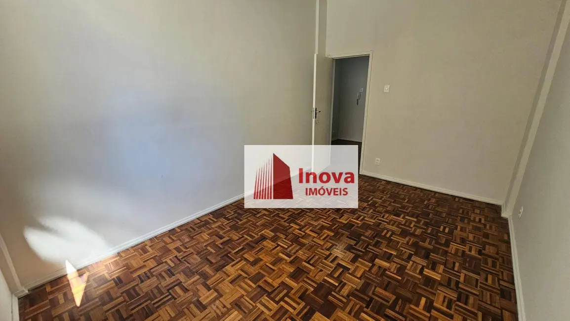 Apartamento com 2 quartos para alugar, 44m2 em Centro, Juiz De Fora - MG - imagem 9 Foto 9 de Apartamento com 2 quartos para alugar, 44m2 em Centro, Juiz De Fora - MG