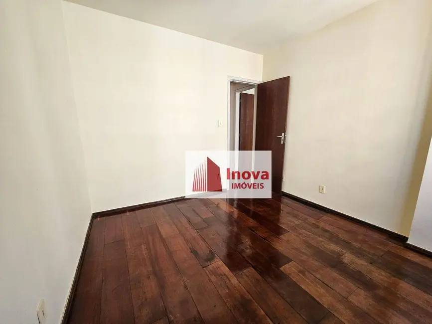 Apartamento com 2 quartos para alugar, 60m2 em Centro, Juiz De Fora - MG - imagem 8 Foto 8 de Apartamento com 2 quartos para alugar, 60m2 em Centro, Juiz De Fora - MG
