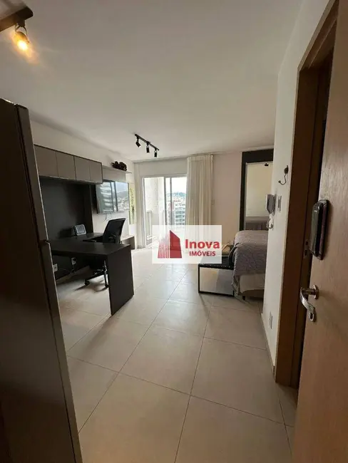 Kitnet com 1 quarto para alugar, 32m2 em Centro, Juiz De Fora - MG - imagem 6 Foto 6 de Kitnet com 1 quarto para alugar, 32m2 em Centro, Juiz De Fora - MG