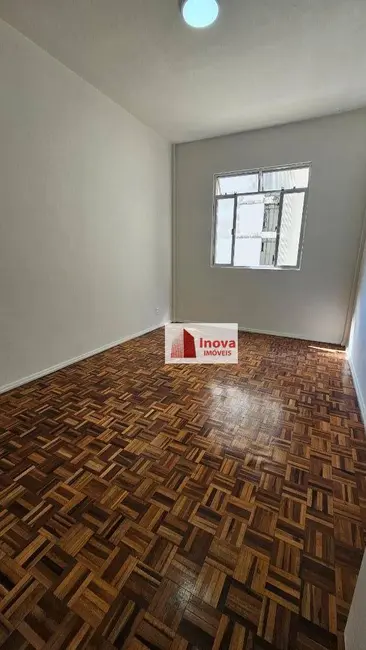 Apartamento com 2 quartos para alugar, 44m2 em Centro, Juiz De Fora - MG - imagem 7 Foto 7 de Apartamento com 2 quartos para alugar, 44m2 em Centro, Juiz De Fora - MG
