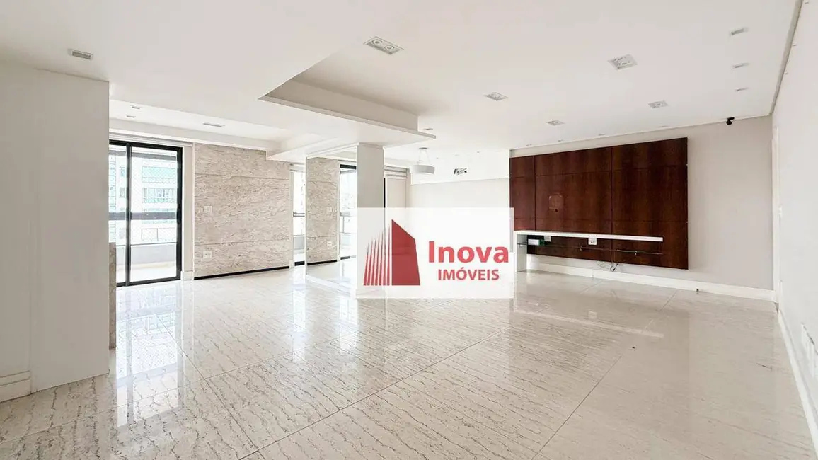 Apartamento com 3 quartos à venda, 230m2 em São Mateus, Juiz De Fora - MG - imagem 6 Foto 6 de Apartamento com 3 quartos à venda, 230m2 em São Mateus, Juiz De Fora - MG