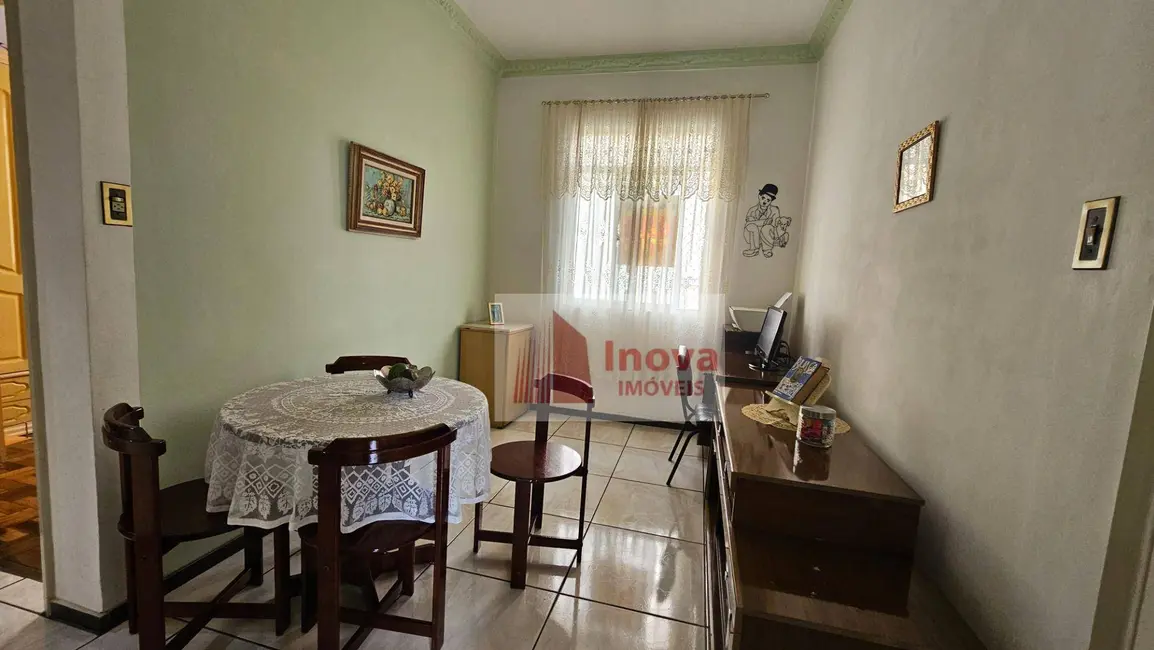 Apartamento com 2 quartos à venda, 63m2 em Centro, Juiz De Fora - MG - imagem 4 Foto 4 de Apartamento com 2 quartos à venda, 63m2 em Centro, Juiz De Fora - MG