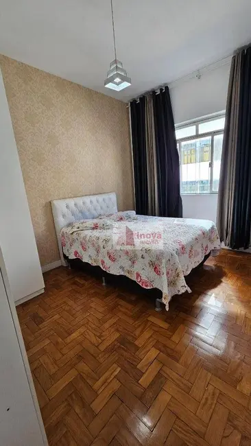 Apartamento com 3 quartos à venda, 70m2 em Centro, Juiz De Fora - MG - imagem 5 Foto 5 de Apartamento com 3 quartos à venda, 70m2 em Centro, Juiz De Fora - MG