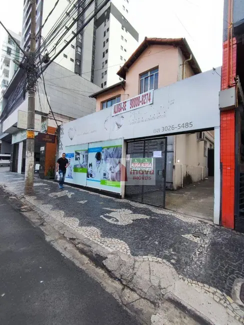 Casa de Condomínio com 3 quartos para alugar, 300m2 em São Mateus, Juiz De Fora - MG - imagem 3 Foto 3 de Casa de Condomínio com 3 quartos para alugar, 300m2 em São Mateus, Juiz De Fora - MG