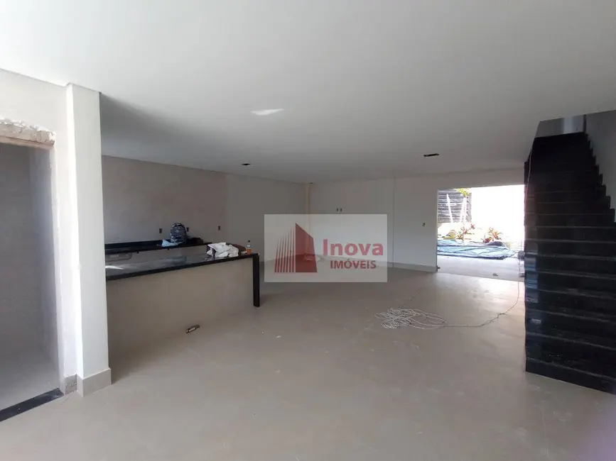 Foto 4 de Casa com 4 quartos à venda, 443m2 em Novo Horizonte, Juiz De Fora - MG