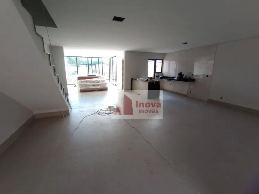 Foto 5 de Casa com 4 quartos à venda, 443m2 em Novo Horizonte, Juiz De Fora - MG