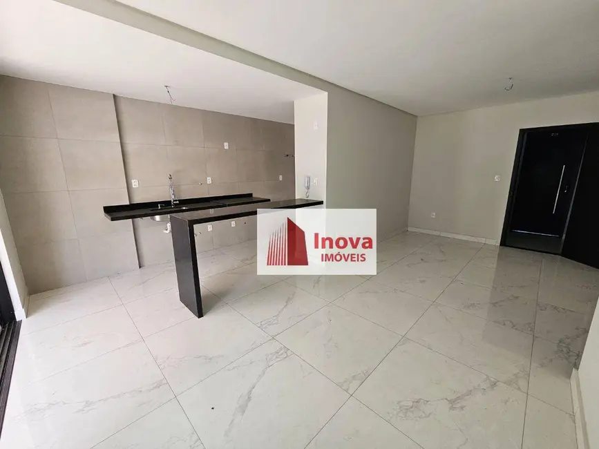 Apartamento com 3 quartos à venda, 120m2 em Santa Helena, Juiz De Fora - MG - imagem 6 Foto 6 de Apartamento com 3 quartos à venda, 120m2 em Santa Helena, Juiz De Fora - MG