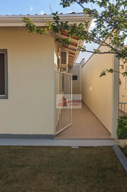 Foto 2 de Casa de Condomínio com 3 quartos à venda, 318165m2 em Juiz De Fora - MG