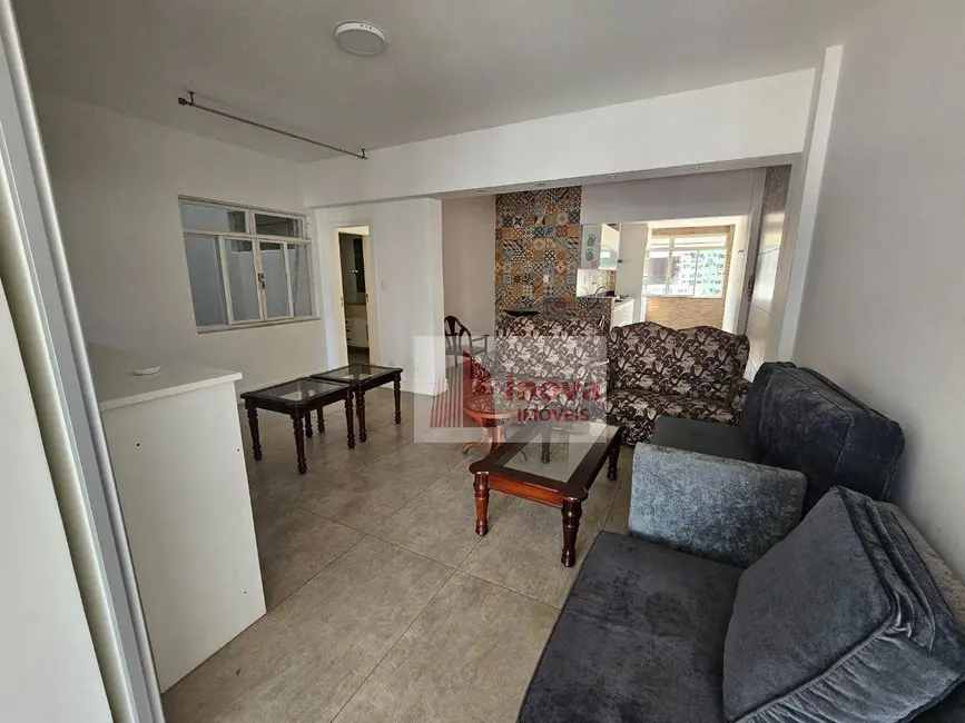 Apartamento com 3 quartos à venda, 250m2 em Centro, Juiz De Fora - MG - imagem 8 Foto 8 de Apartamento com 3 quartos à venda, 250m2 em Centro, Juiz De Fora - MG