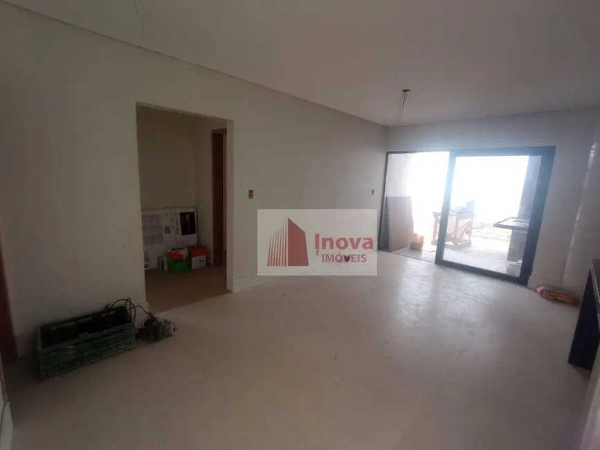 Casa de Condomínio com 3 quartos à venda, 300m2 em Salvaterra, Juiz De Fora - MG - imagem 9 Foto 9 de Casa de Condomínio com 3 quartos à venda, 300m2 em Salvaterra, Juiz De Fora - MG