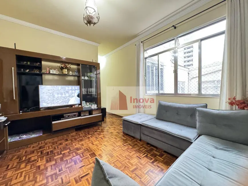 Foto 2 de Apartamento com 3 quartos à venda, 110m2 em Granbery, Juiz De Fora - MG