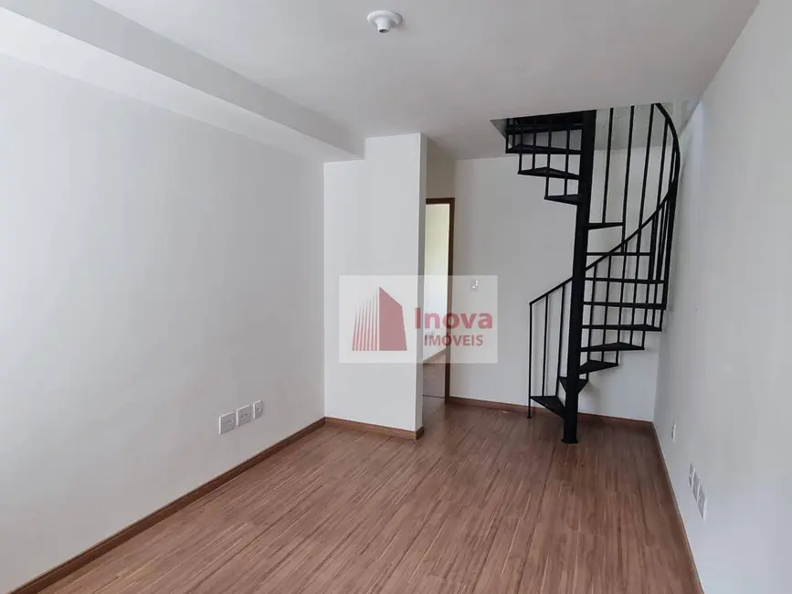 Cobertura com 2 quartos à venda, 106m2 em Juiz De Fora - MG - imagem 3 Foto 3 de Cobertura com 2 quartos à venda, 106m2 em Juiz De Fora - MG