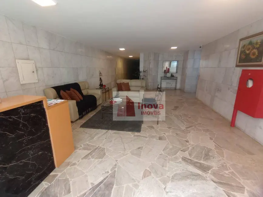 Apartamento com 3 quartos à venda, 120m2 em Centro, Juiz De Fora - MG - imagem 3 Foto 3 de Apartamento com 3 quartos à venda, 120m2 em Centro, Juiz De Fora - MG