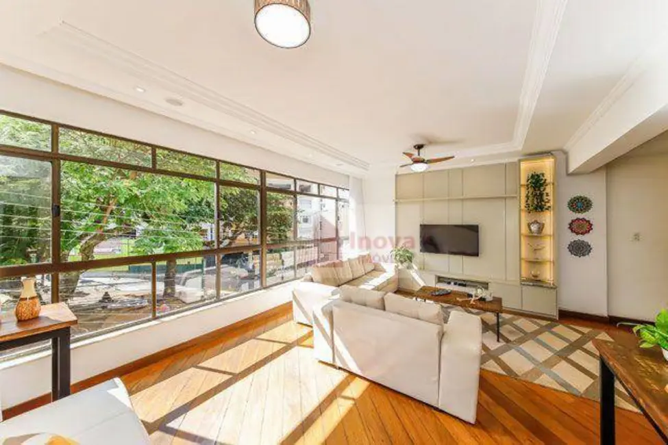 Foto 3 de Apartamento com 3 quartos à venda, 212m2 em Centro, Juiz De Fora - MG