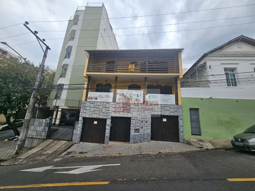 Foto 1 de Casa com 6 quartos à venda, 320m2 em Centro, Juiz De Fora - MG