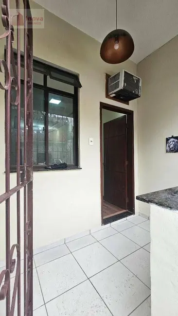 Casa com 2 quartos para alugar, 121m2 em Centro, Juiz De Fora - MG - imagem 4 Foto 4 de Casa com 2 quartos para alugar, 121m2 em Centro, Juiz De Fora - MG