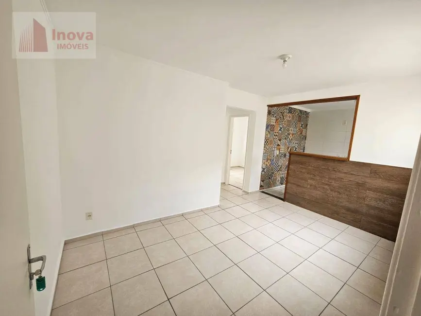 Foto 3 de Apartamento com 2 quartos para alugar, 50m2 em São Pedro, Juiz De Fora - MG