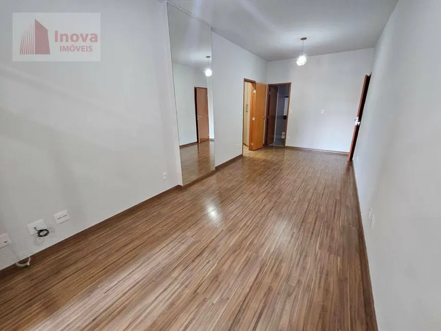 Foto 3 de Apartamento com 3 quartos à venda, 110m2 em São Mateus, Juiz De Fora - MG