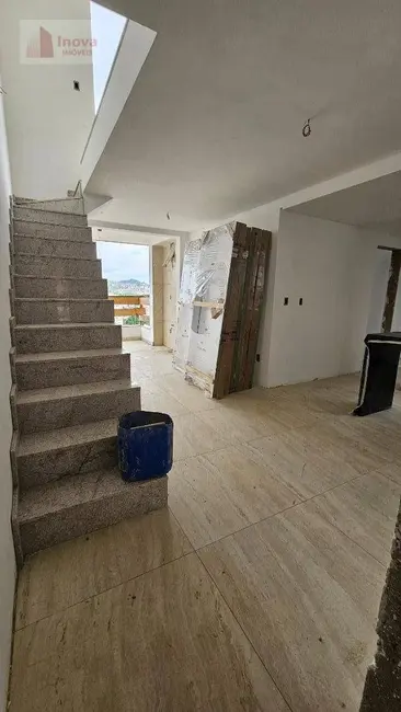 Foto 3 de Cobertura com 3 quartos à venda, 184m2 em Vale do Ipê, Juiz De Fora - MG