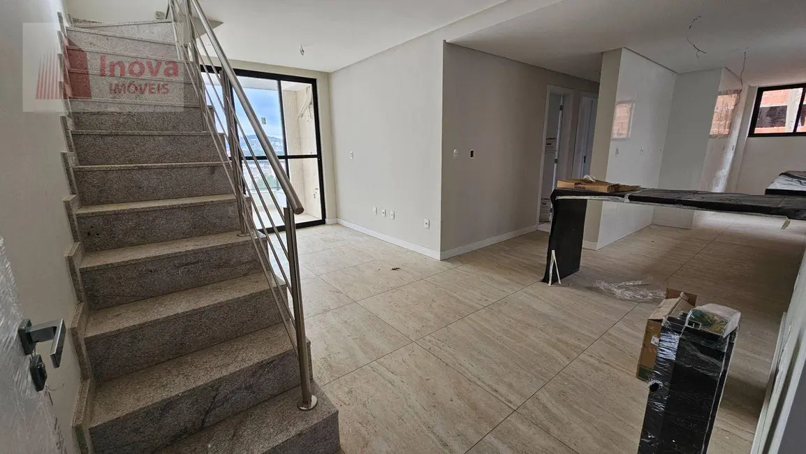 Foto 4 de Cobertura com 3 quartos à venda, 184m2 em Vale do Ipê, Juiz De Fora - MG