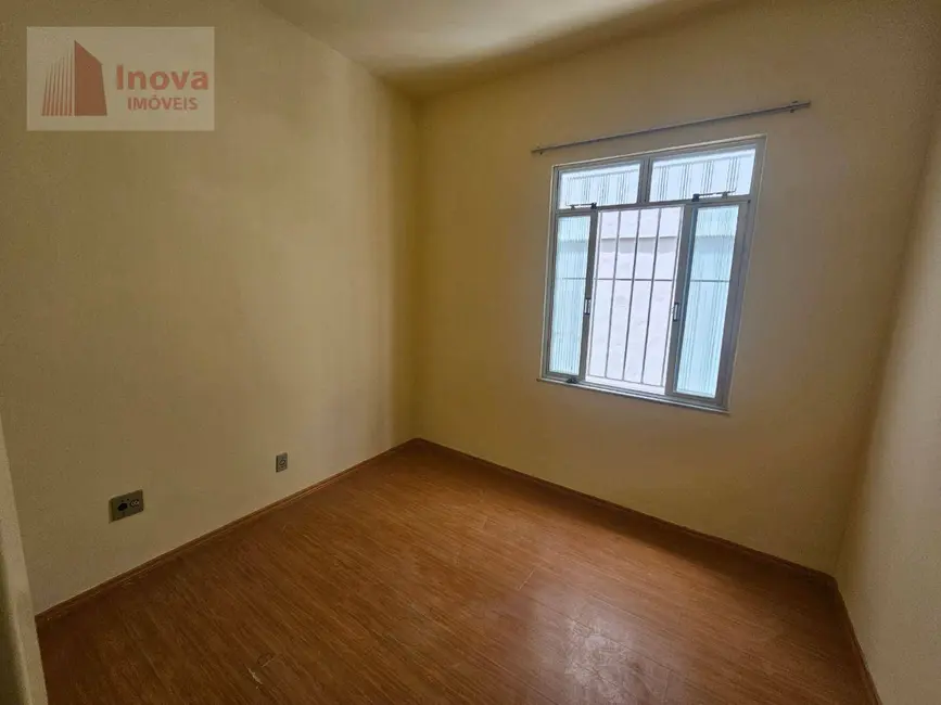 Foto 9 de Casa com 6 quartos à venda, 250m2 em São Mateus, Juiz De Fora - MG