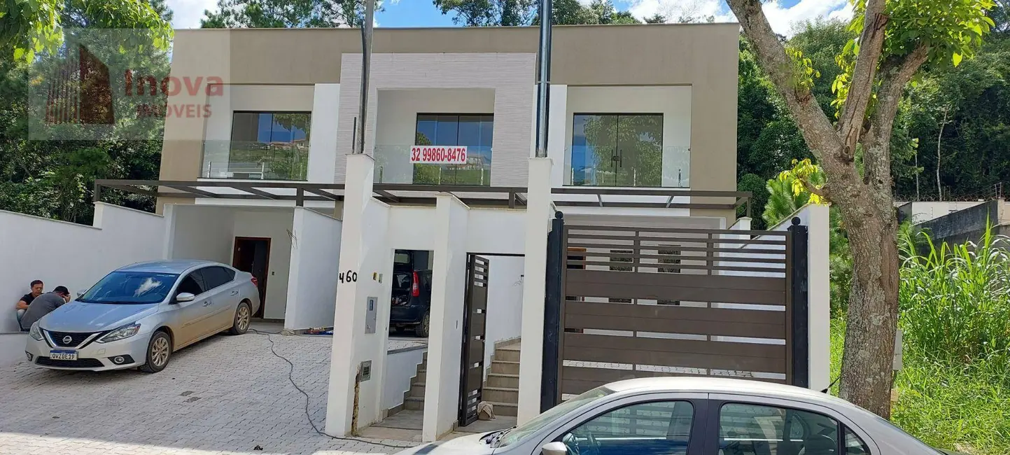 Foto 2 de Casa com 3 quartos à venda, 180m2 em Juiz De Fora - MG
