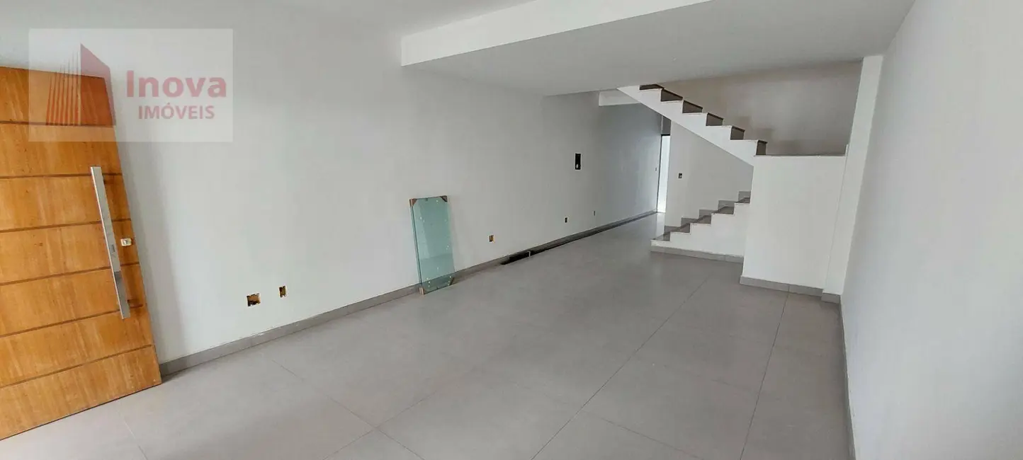 Foto 8 de Casa com 3 quartos à venda, 180m2 em Juiz De Fora - MG