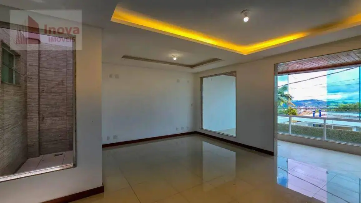 Foto 5 de Casa com 3 quartos à venda, 245m2 em Aeroporto, Juiz De Fora - MG