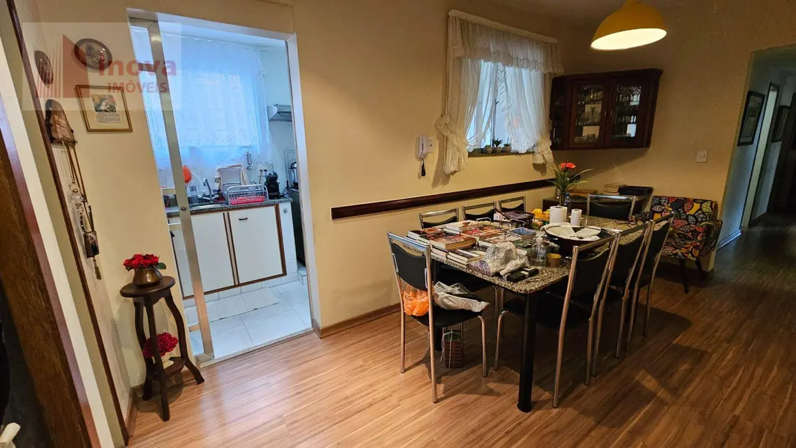 Apartamento com 4 quartos à venda, 172m2 em Juiz De Fora - MG - imagem 3 Foto 3 de Apartamento com 4 quartos à venda, 172m2 em Juiz De Fora - MG