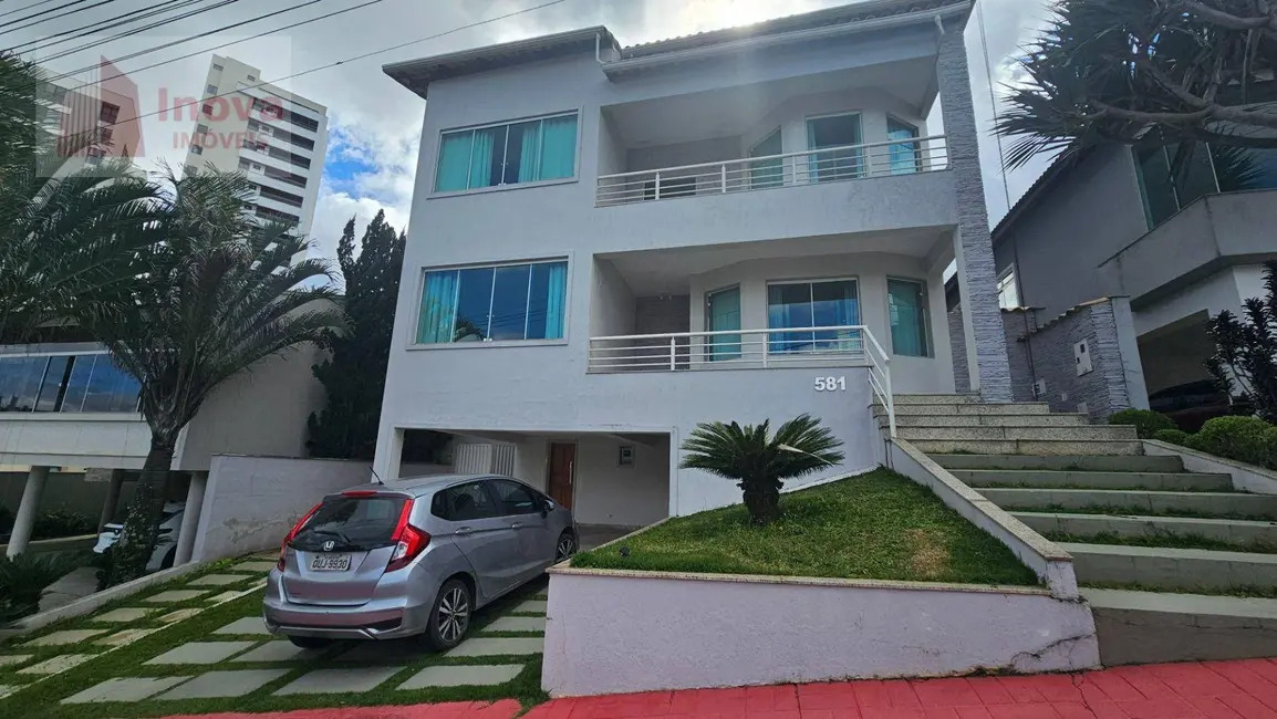 Foto 1 de Casa de Condomínio com 4 quartos à venda, 600m2 em Juiz De Fora - MG