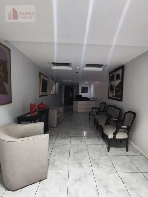 Apartamento com 3 quartos para alugar, 121m2 em Centro, Juiz De Fora - MG - imagem 4 Foto 4 de Apartamento com 3 quartos para alugar, 121m2 em Centro, Juiz De Fora - MG