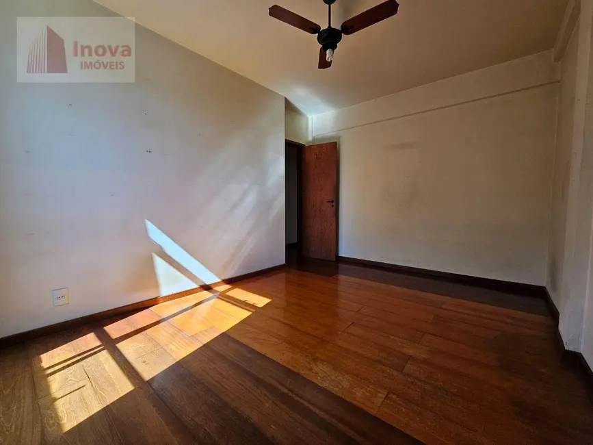 Apartamento com 3 quartos à venda, 129m2 em Cascatinha, Juiz De Fora - MG - imagem 9 Foto 9 de Apartamento com 3 quartos à venda, 129m2 em Cascatinha, Juiz De Fora - MG