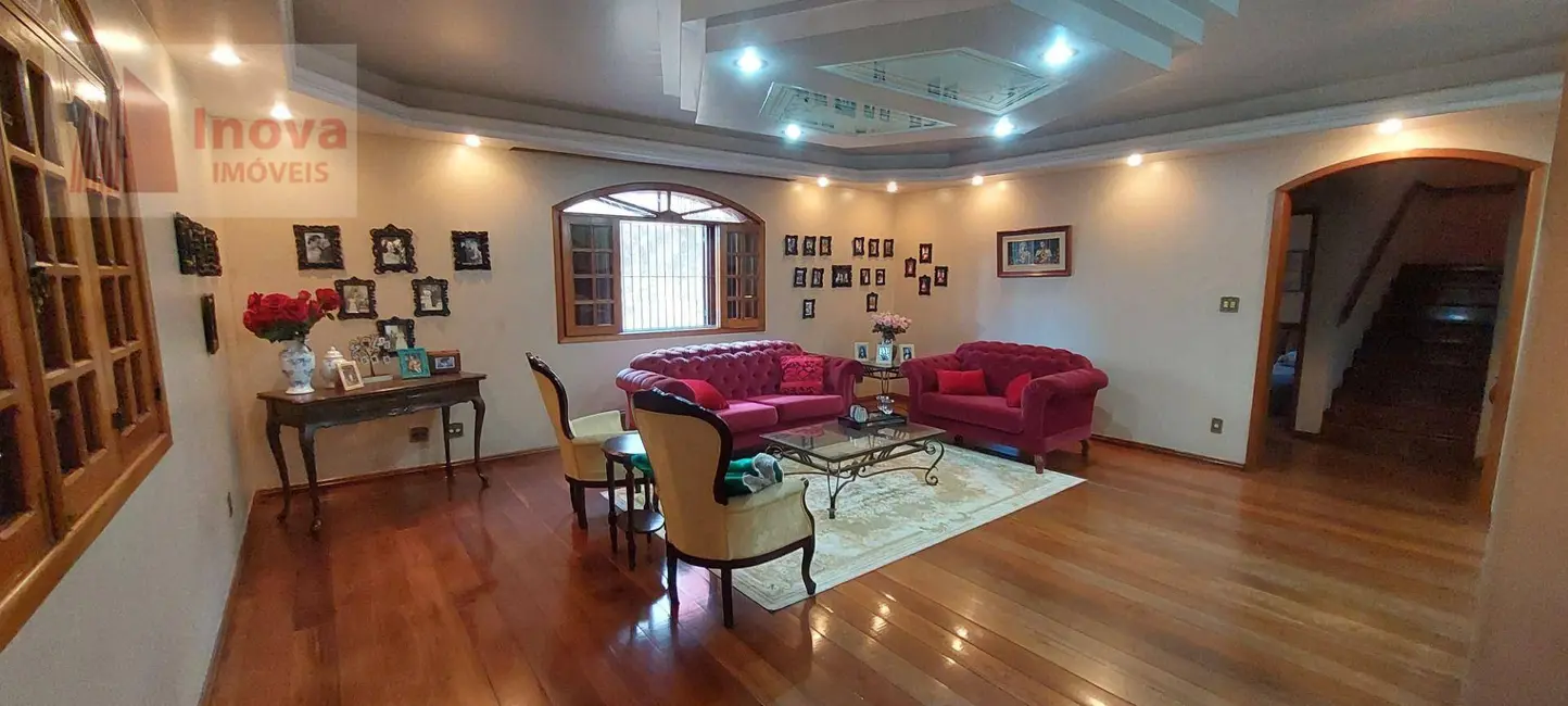 Foto 2 de Casa com 5 quartos à venda, 2000m2 em Santa Terezinha, Juiz De Fora - MG