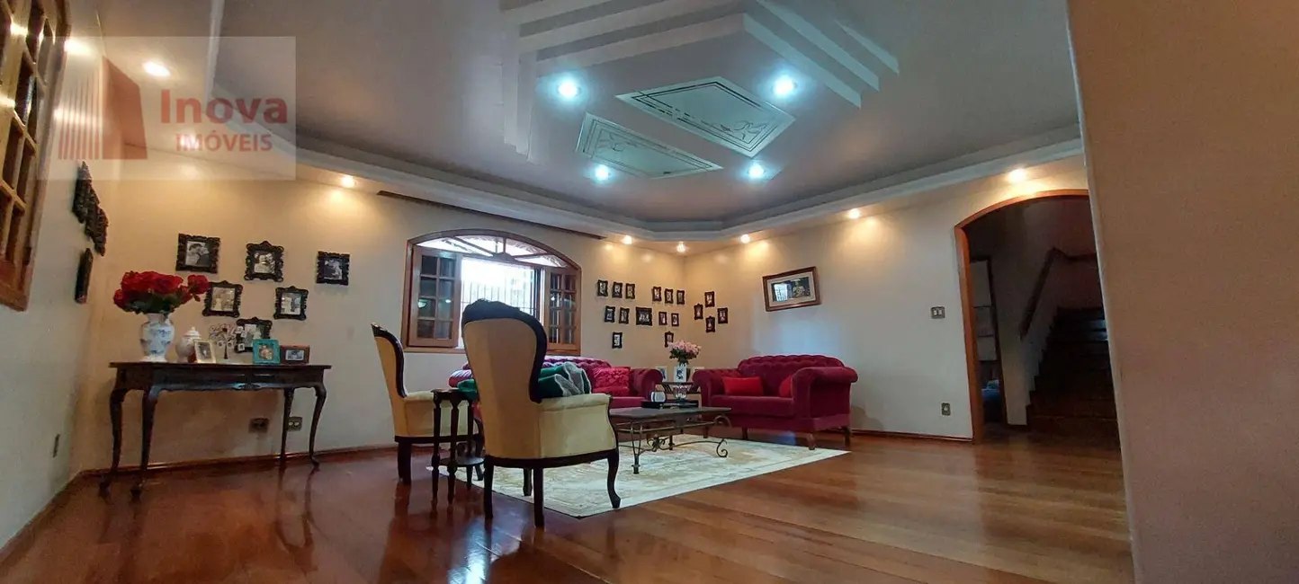 Foto 3 de Casa com 5 quartos à venda, 2000m2 em Santa Terezinha, Juiz De Fora - MG