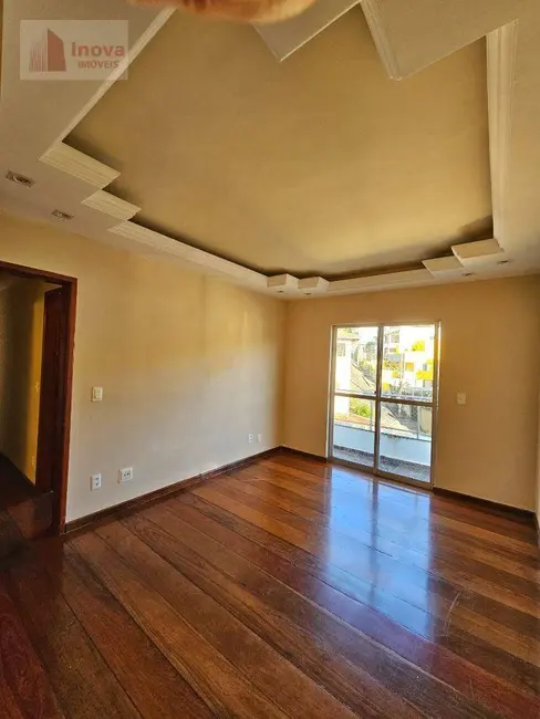 Foto 1 de Cobertura com 3 quartos à venda, 227m2 em Santa Cecília, Juiz De Fora - MG