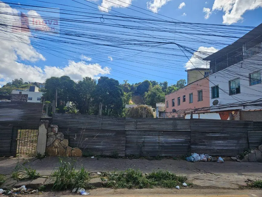 Foto 2 de Terreno / Lote à venda, 644m2 em Santa Terezinha, Juiz De Fora - MG