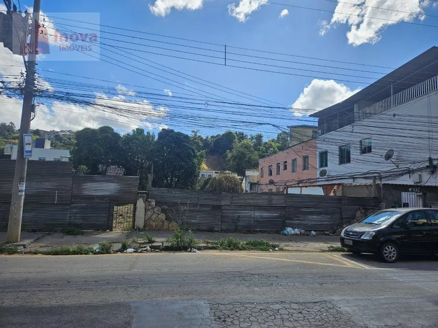 Foto 1 de Terreno / Lote à venda, 644m2 em Santa Terezinha, Juiz De Fora - MG