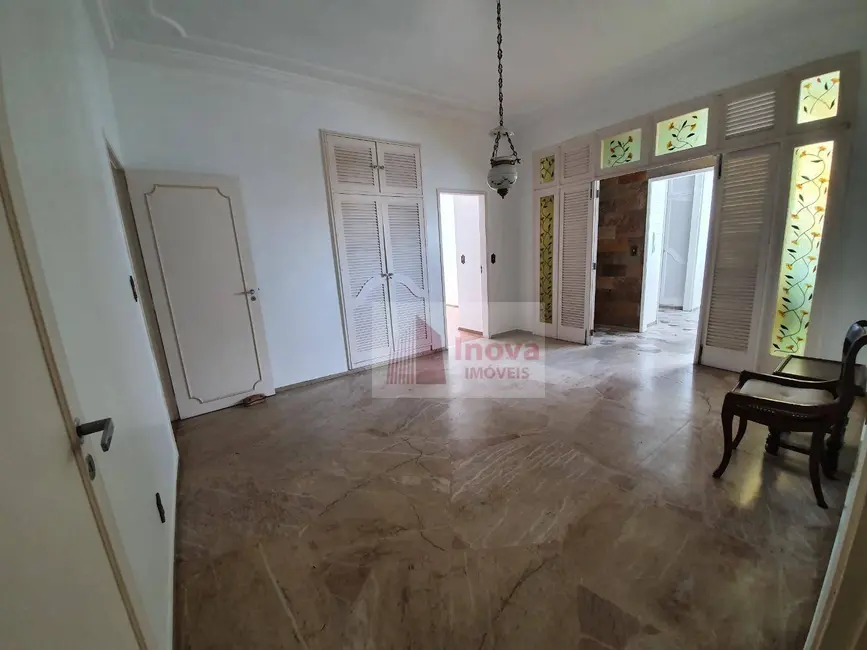 Apartamento com 4 quartos à venda, 230m2 em Centro, Juiz De Fora - MG - imagem 8 Foto 8 de Apartamento com 4 quartos à venda, 230m2 em Centro, Juiz De Fora - MG