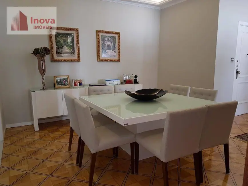 Apartamento com 3 quartos à venda, 152m2 em Centro, Juiz De Fora - MG - imagem 6 Foto 6 de Apartamento com 3 quartos à venda, 152m2 em Centro, Juiz De Fora - MG