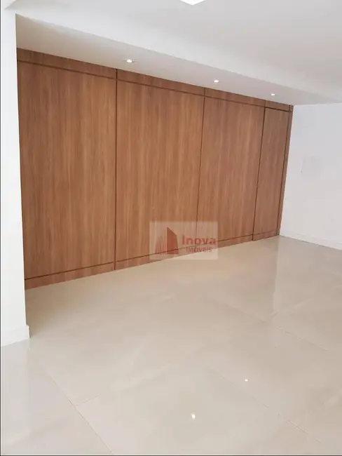 Apartamento com 3 quartos à venda, 150m2 em Bom Pastor, Juiz De Fora - MG - imagem 5 Foto 5 de Apartamento com 3 quartos à venda, 150m2 em Bom Pastor, Juiz De Fora - MG