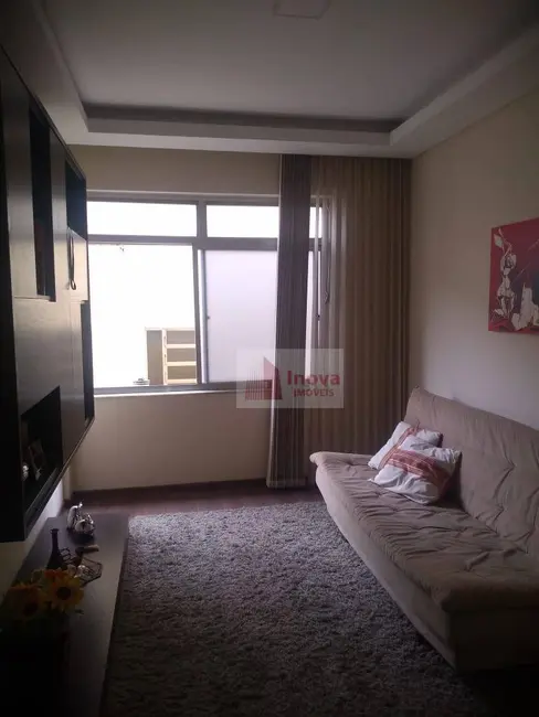 Apartamento com 1 quarto à venda, 50m2 em Centro, Juiz De Fora - MG - imagem 3 Foto 3 de Apartamento com 1 quarto à venda, 50m2 em Centro, Juiz De Fora - MG