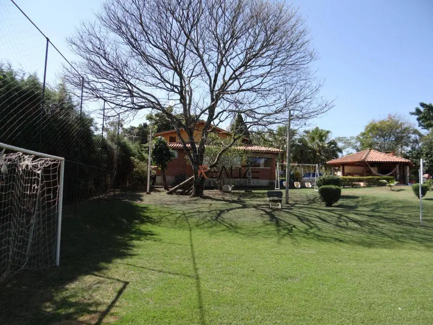 Foto 4 de Chácara com 3 quartos à venda, 3000m2 em Jardim dos Laranjais, Indaiatuba - SP