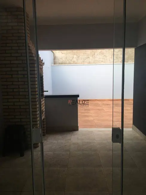 Foto 6 de Casa com 2 quartos à venda, 200m2 em Salto - SP