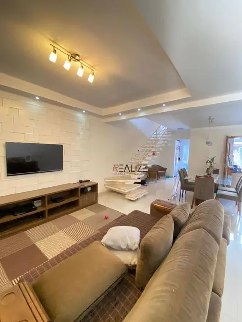 Foto 2 de Sobrado com 3 quartos à venda, 125m2 em Vila Lopes, Indaiatuba - SP