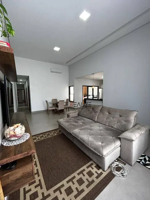 Foto 2 de Casa de Condomínio com 3 quartos à venda, 220m2 em Indaiatuba - SP