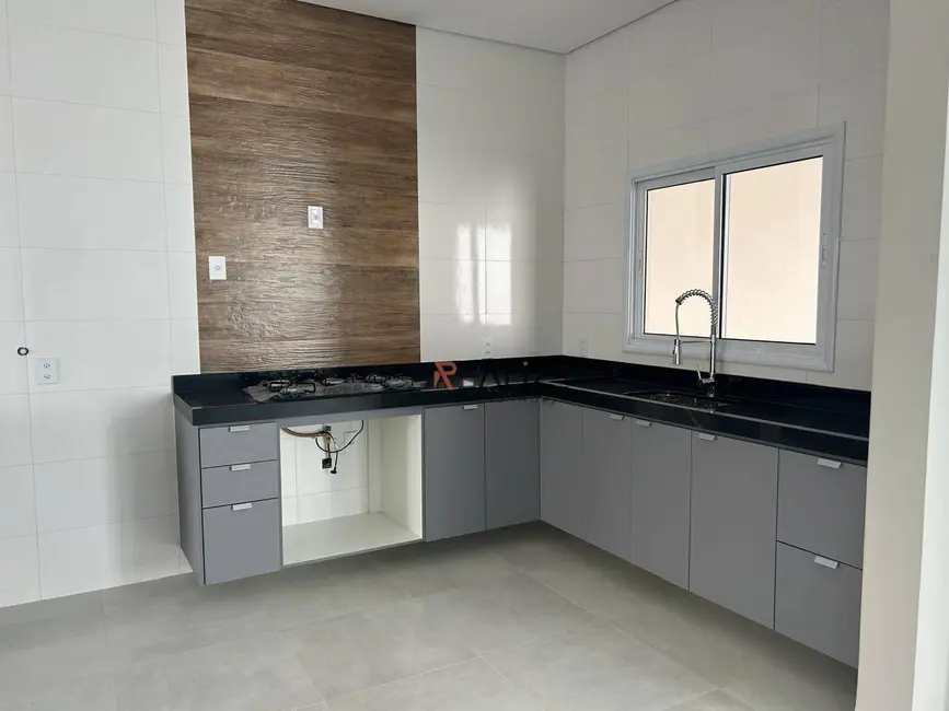 Foto 6 de Casa com 3 quartos à venda, 150m2 em Jardim Residencial Veneza, Indaiatuba - SP