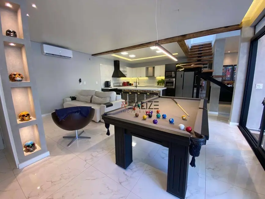 Foto 8 de Sobrado com 5 quartos à venda, 250m2 em Jardim Bela Vista, Indaiatuba - SP