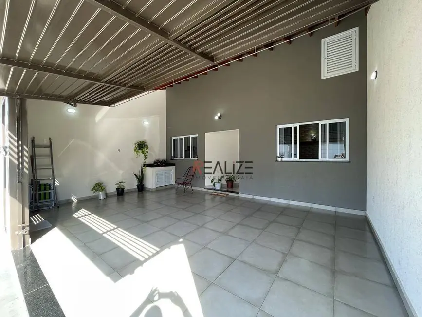 Foto 2 de Casa com 3 quartos à venda, 150m2 em Indaiatuba - SP