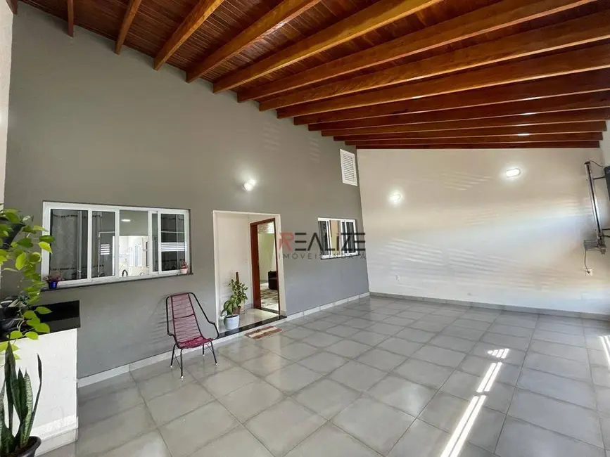 Foto 1 de Casa com 3 quartos à venda, 150m2 em Indaiatuba - SP